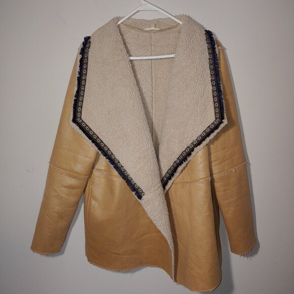 Mystree Jackets & Blazers - Mystree Faux Leather Shearling Embroidered Collar Jacket Size L Light Brown